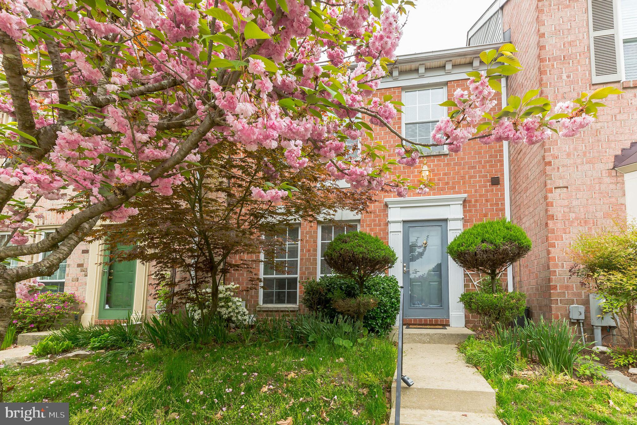 CROMWELL STATION - Residential