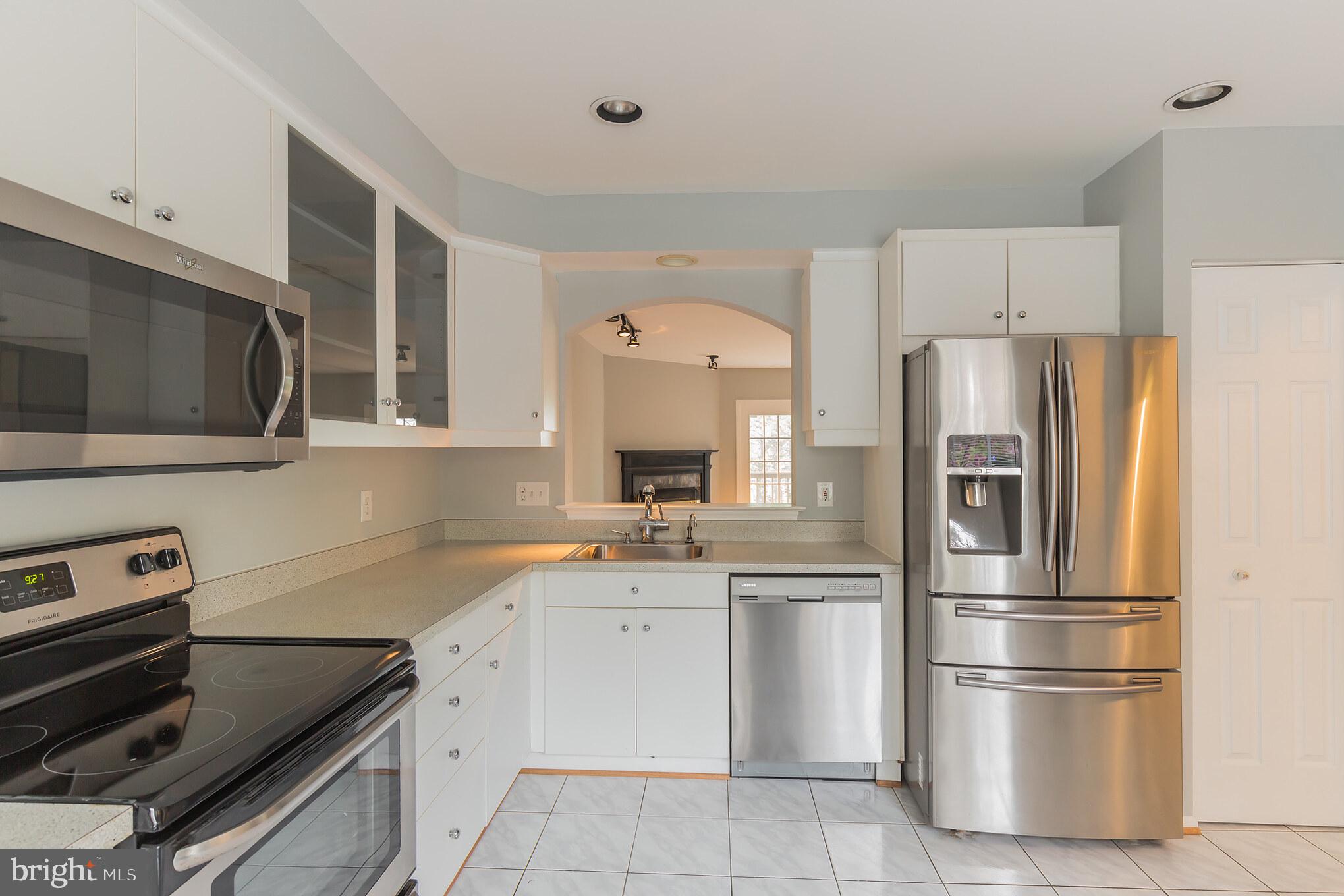 CROMWELL STATION - Residential