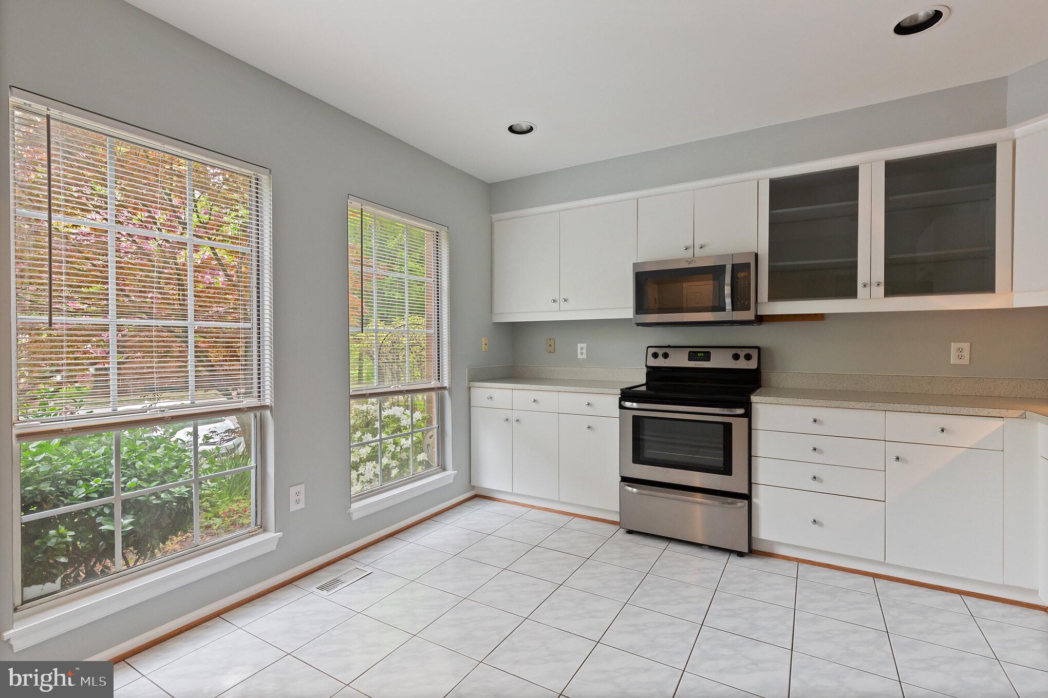 CROMWELL STATION - Residential