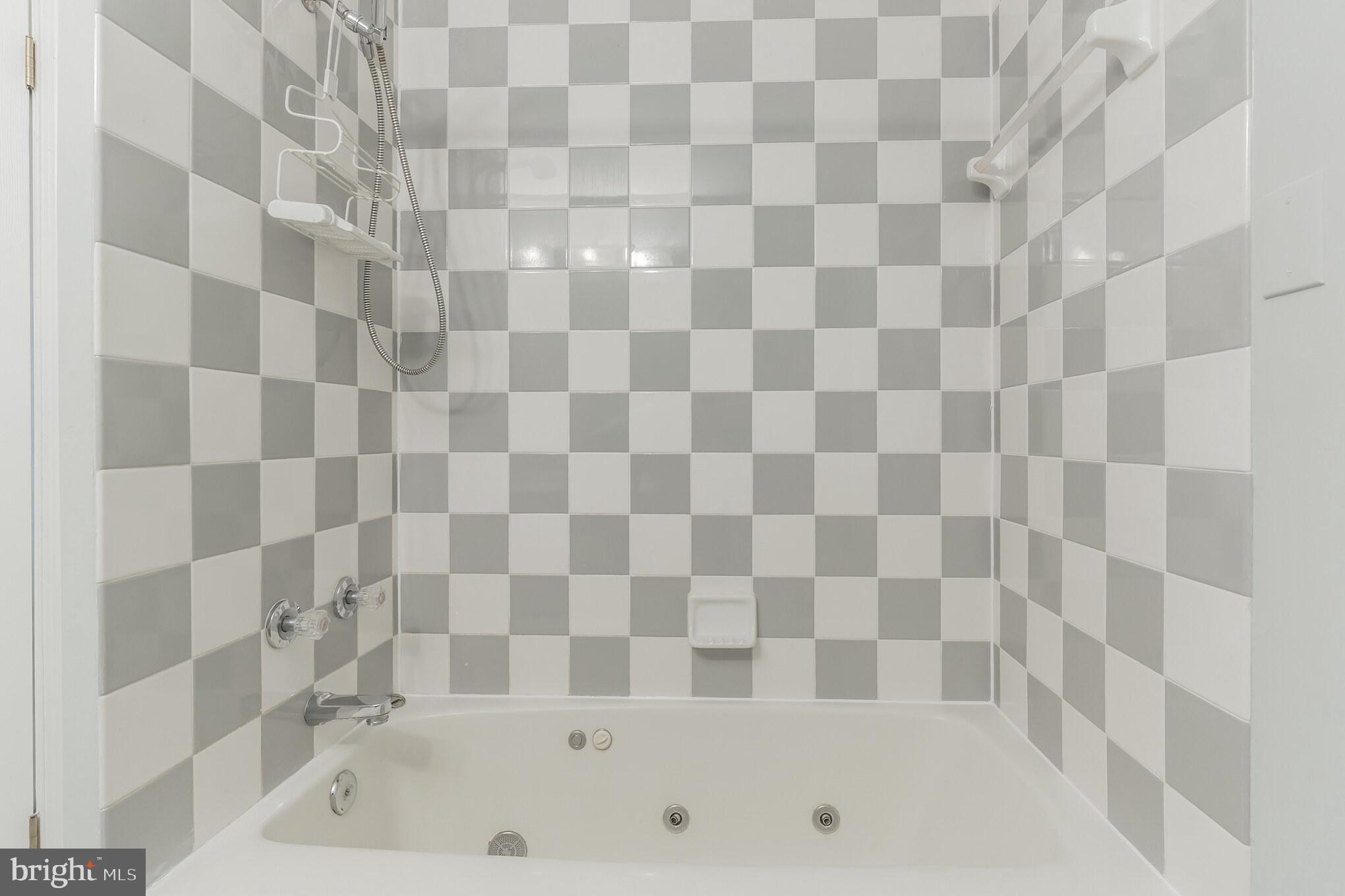 CROMWELL STATION - Residential