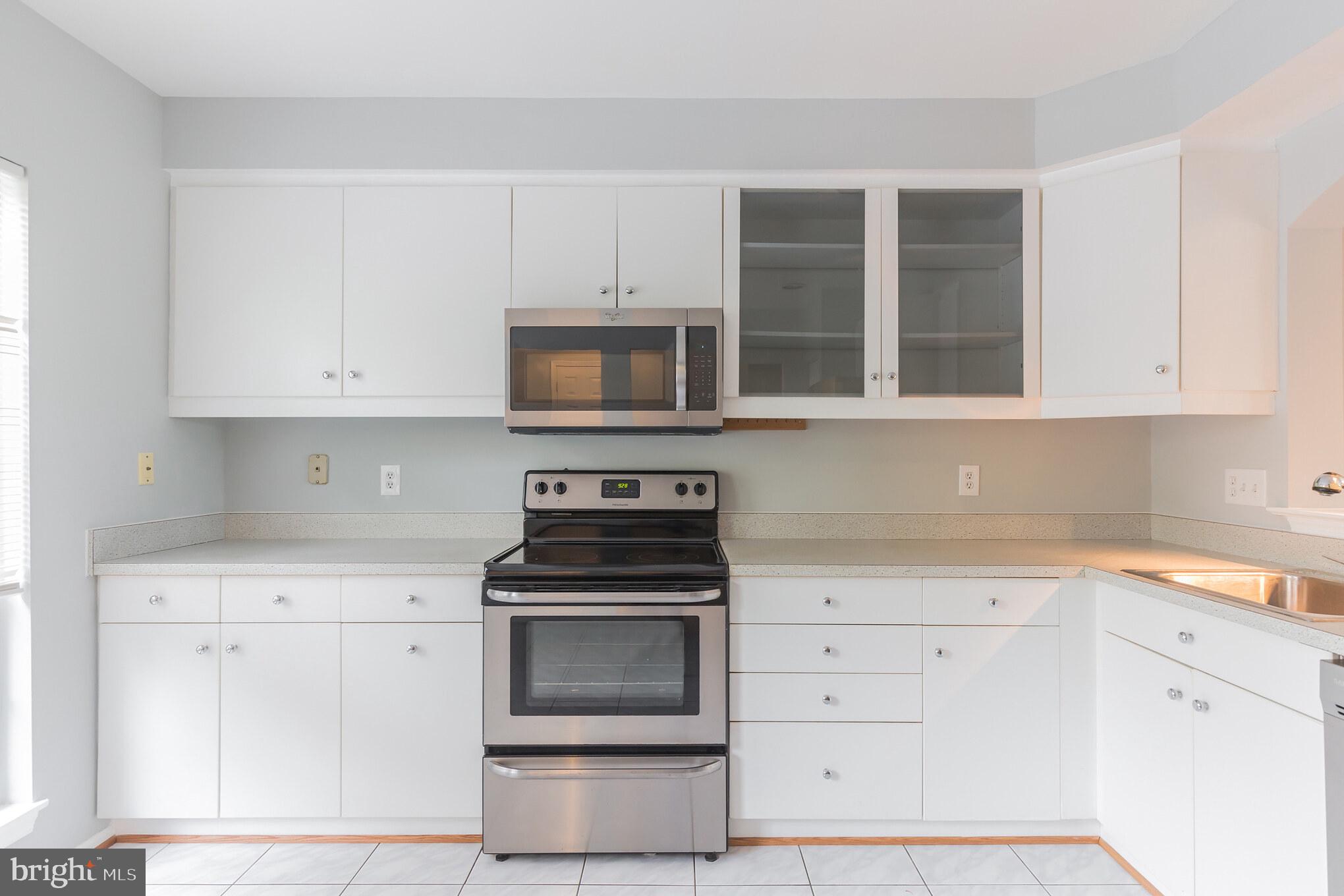 CROMWELL STATION - Residential