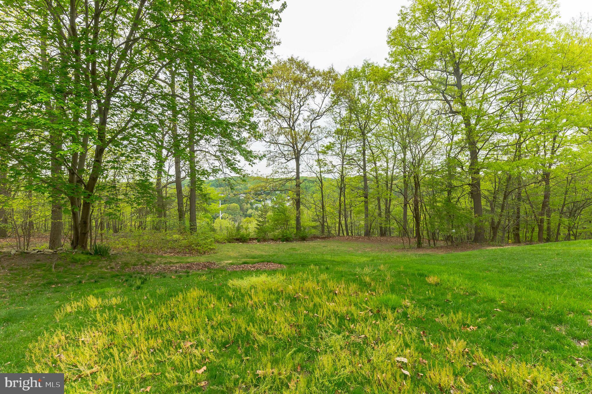 CROMWELL STATION - Residential