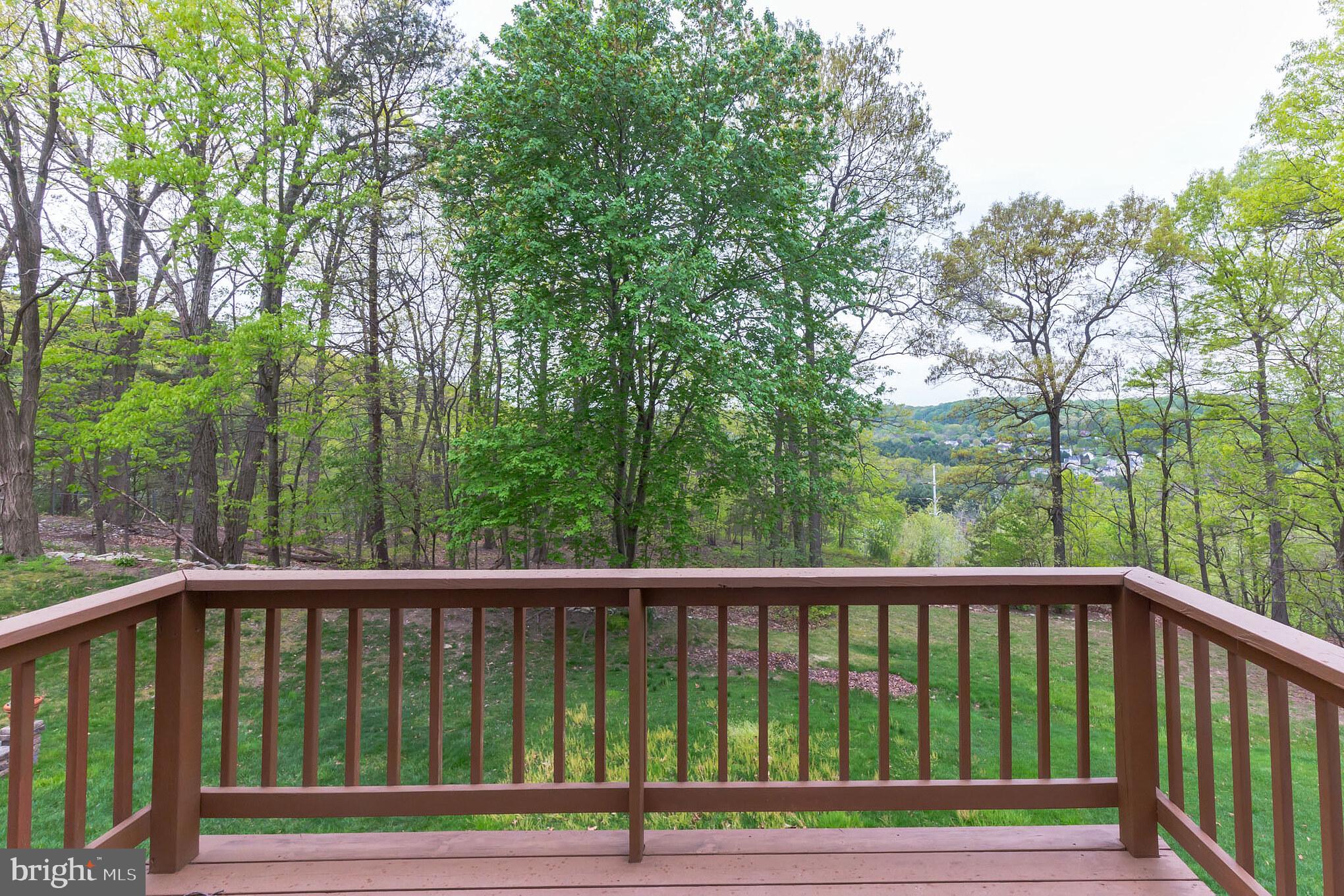 CROMWELL STATION - Residential