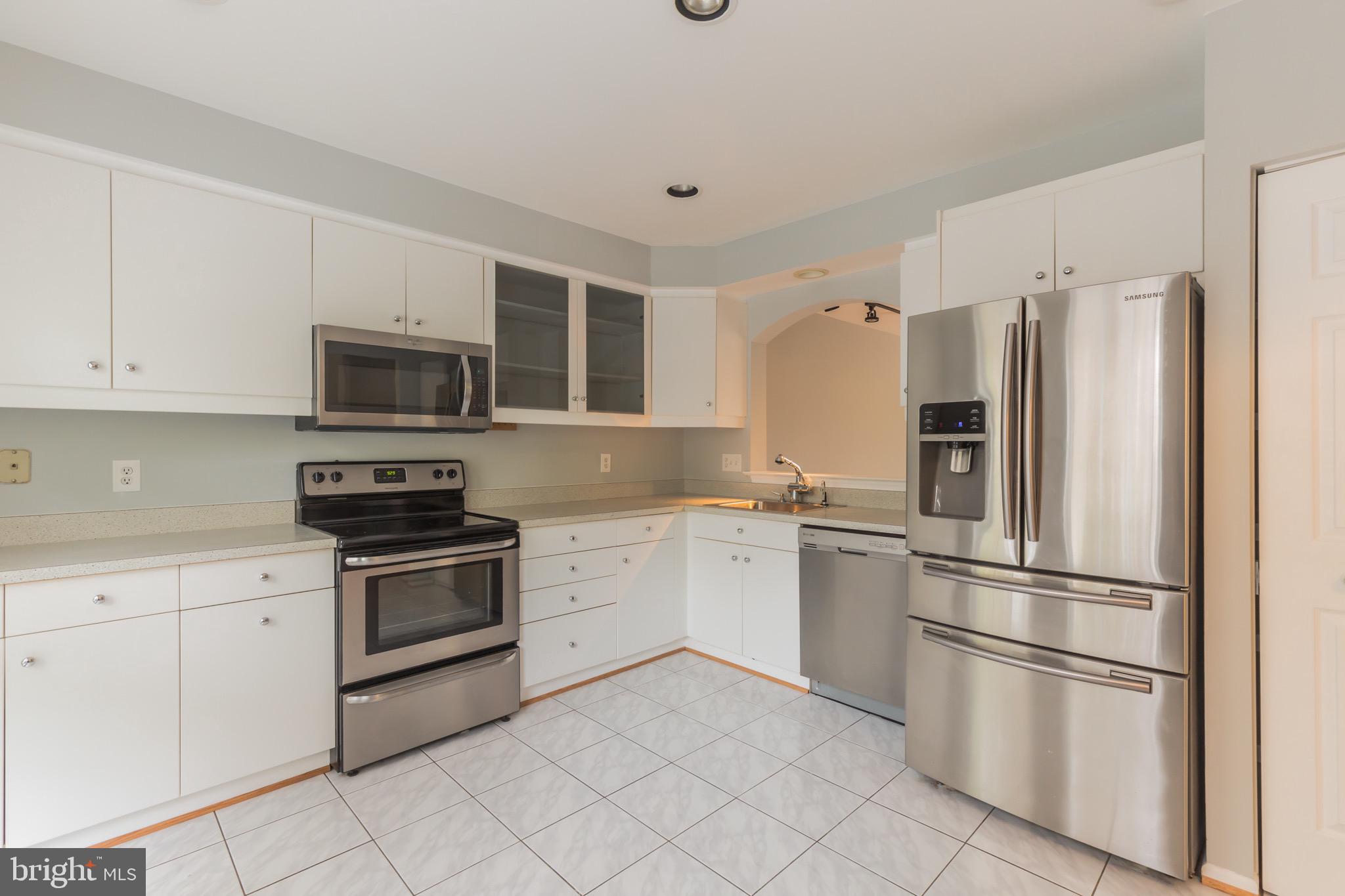 CROMWELL STATION - Residential