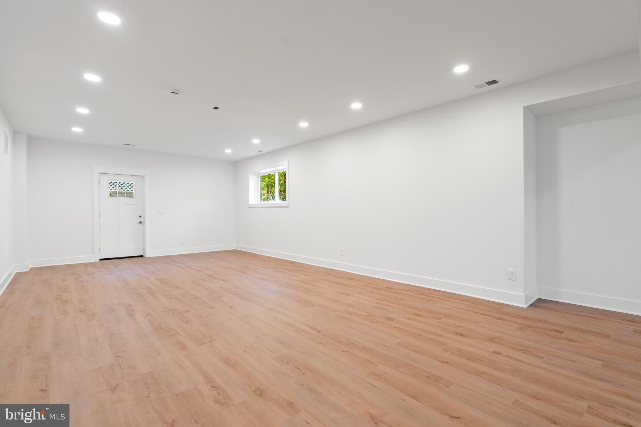 GLENCARLYN - Residential