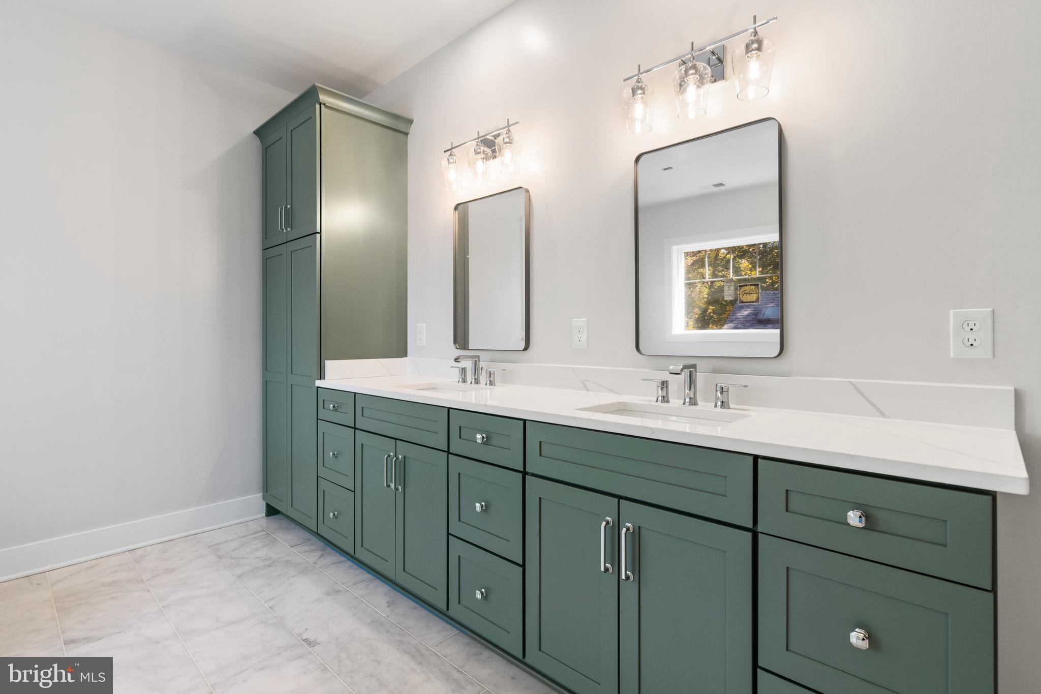 GLENCARLYN - Residential