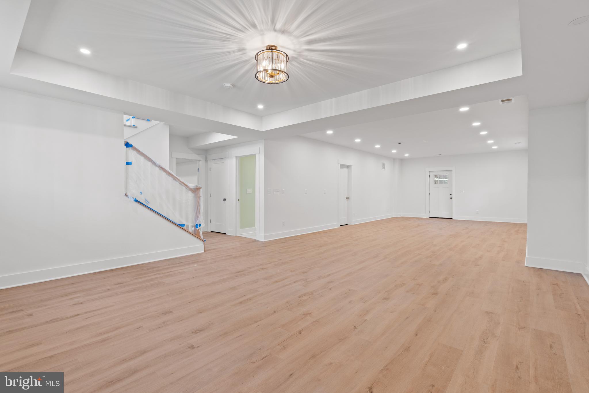 GLENCARLYN - Residential