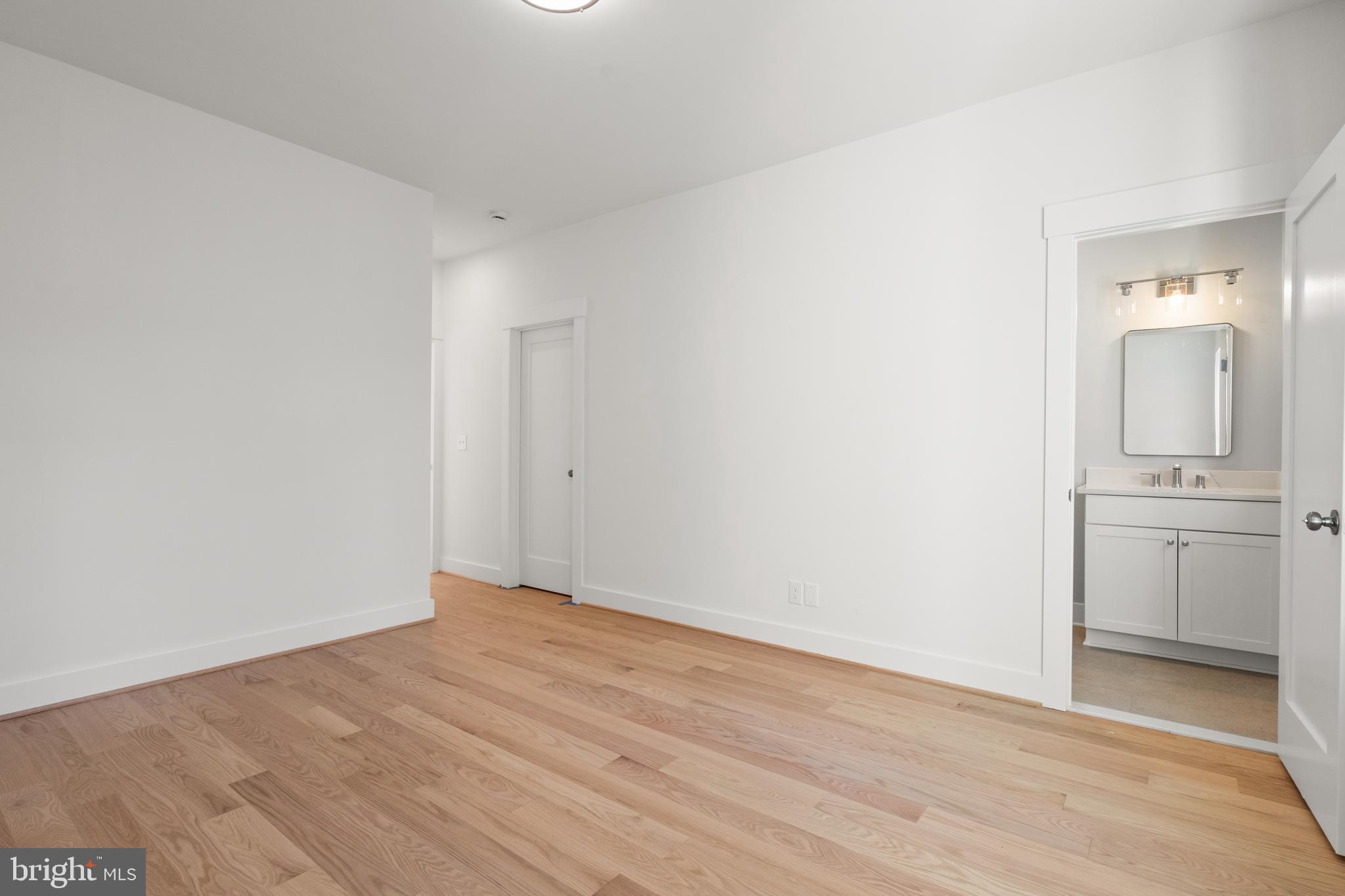 GLENCARLYN - Residential