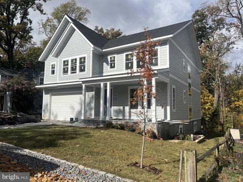 5427 3RD STREET S ARLINGTON VA 22204