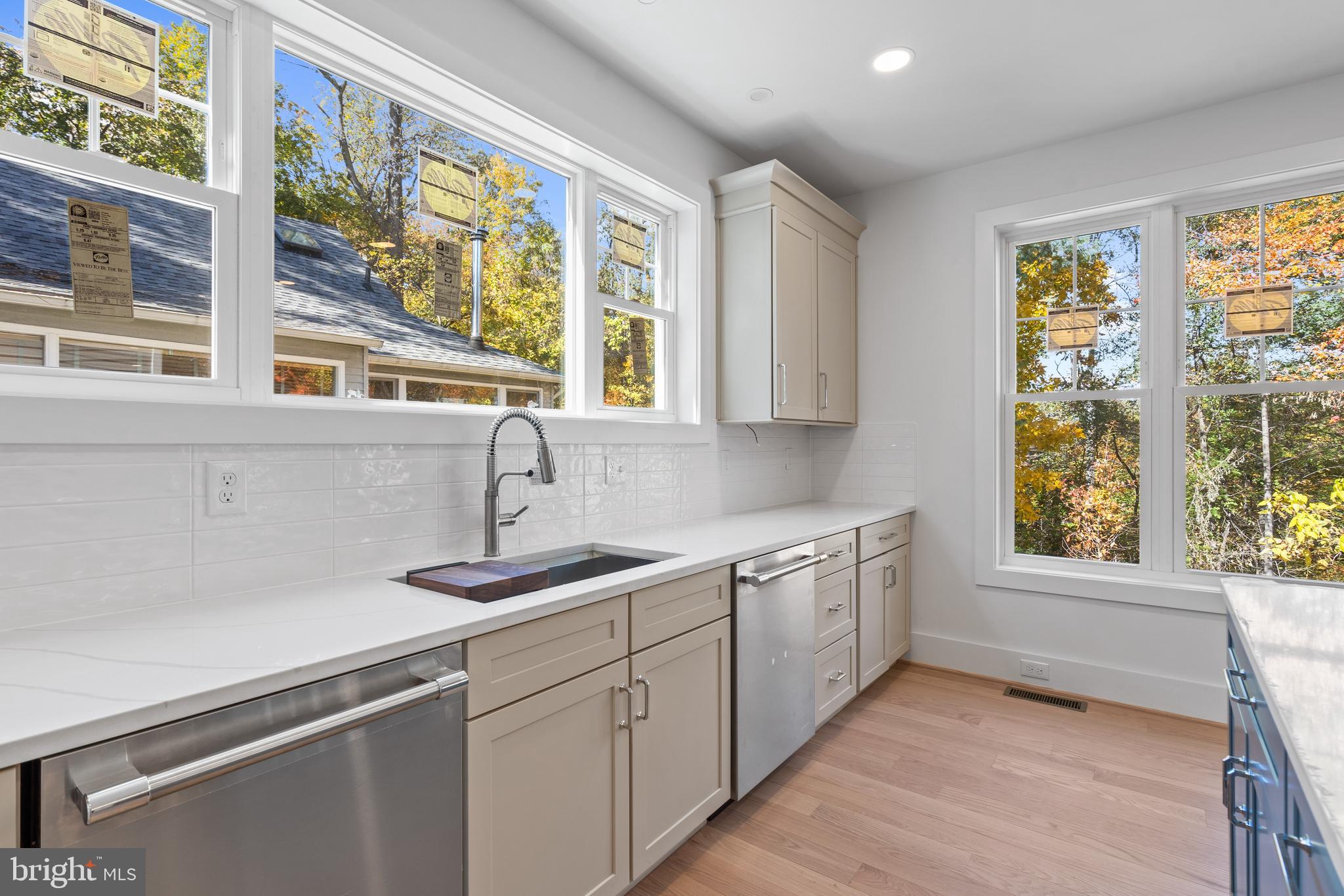 GLENCARLYN - Residential