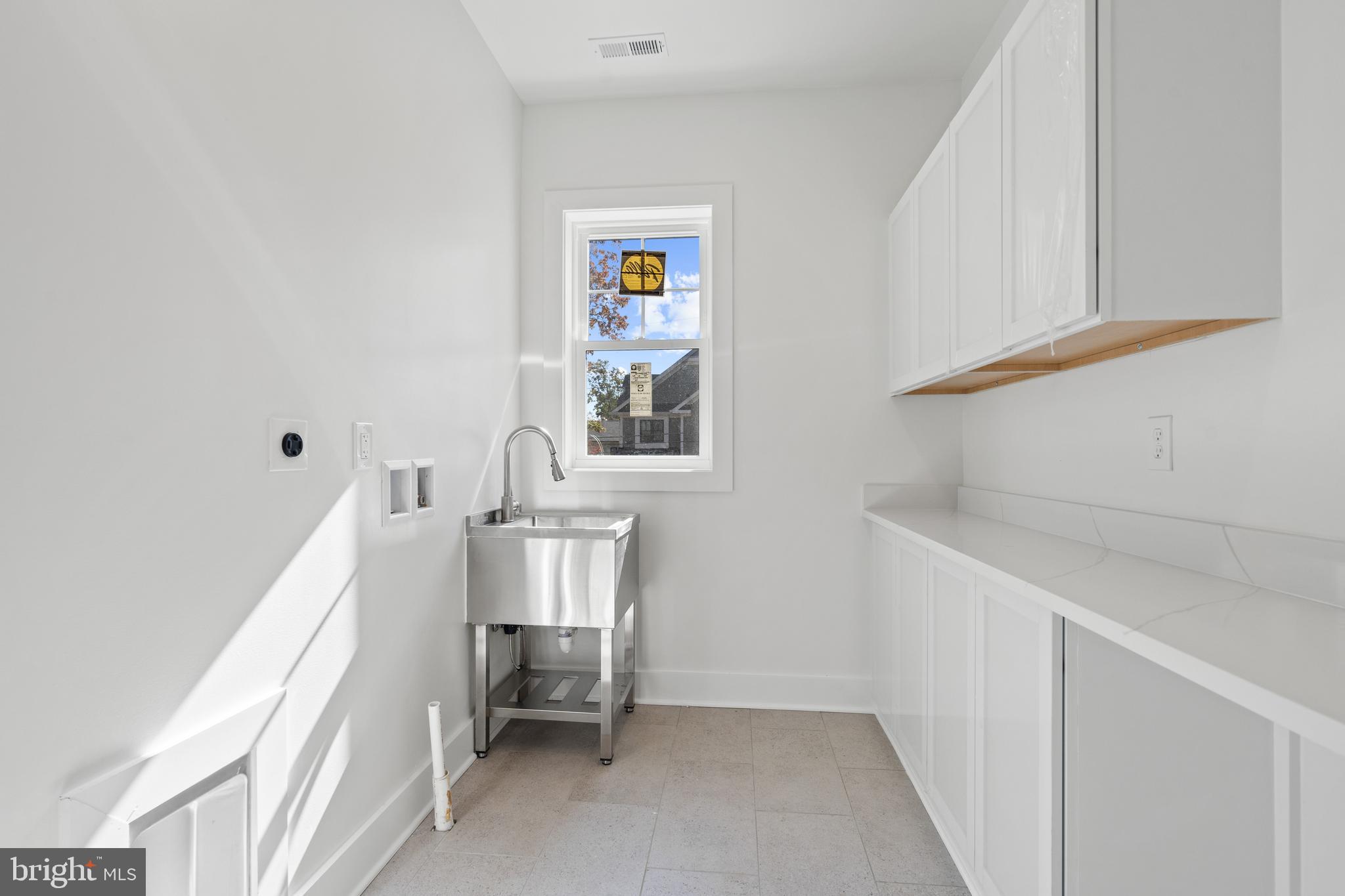 GLENCARLYN - Residential