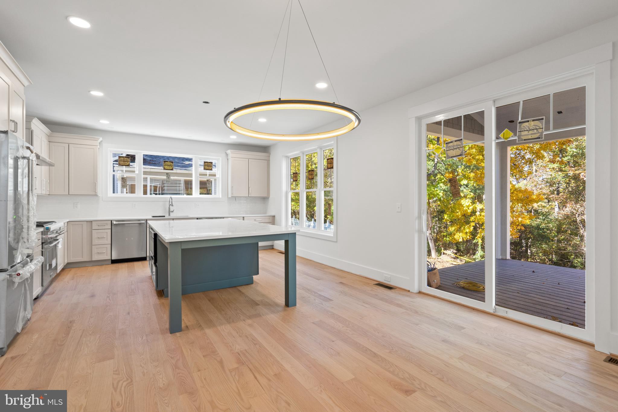 GLENCARLYN - Residential