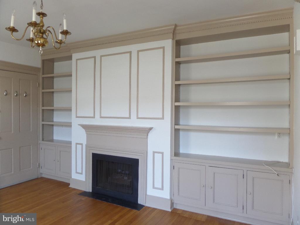 OLD TOWN - Residential Lease