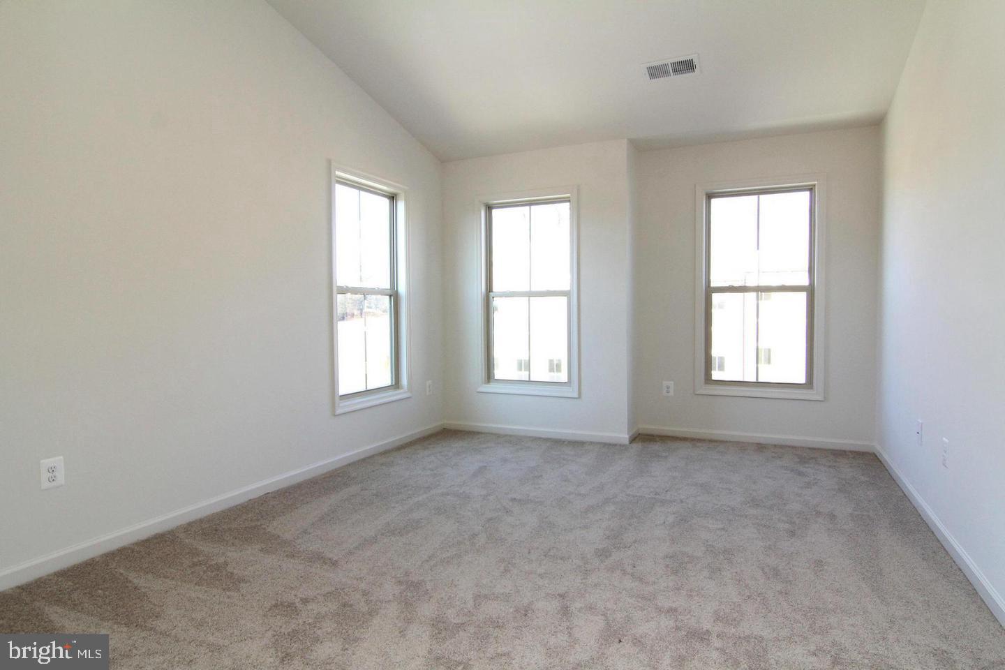 HALLMAN GROVE - Residential Lease