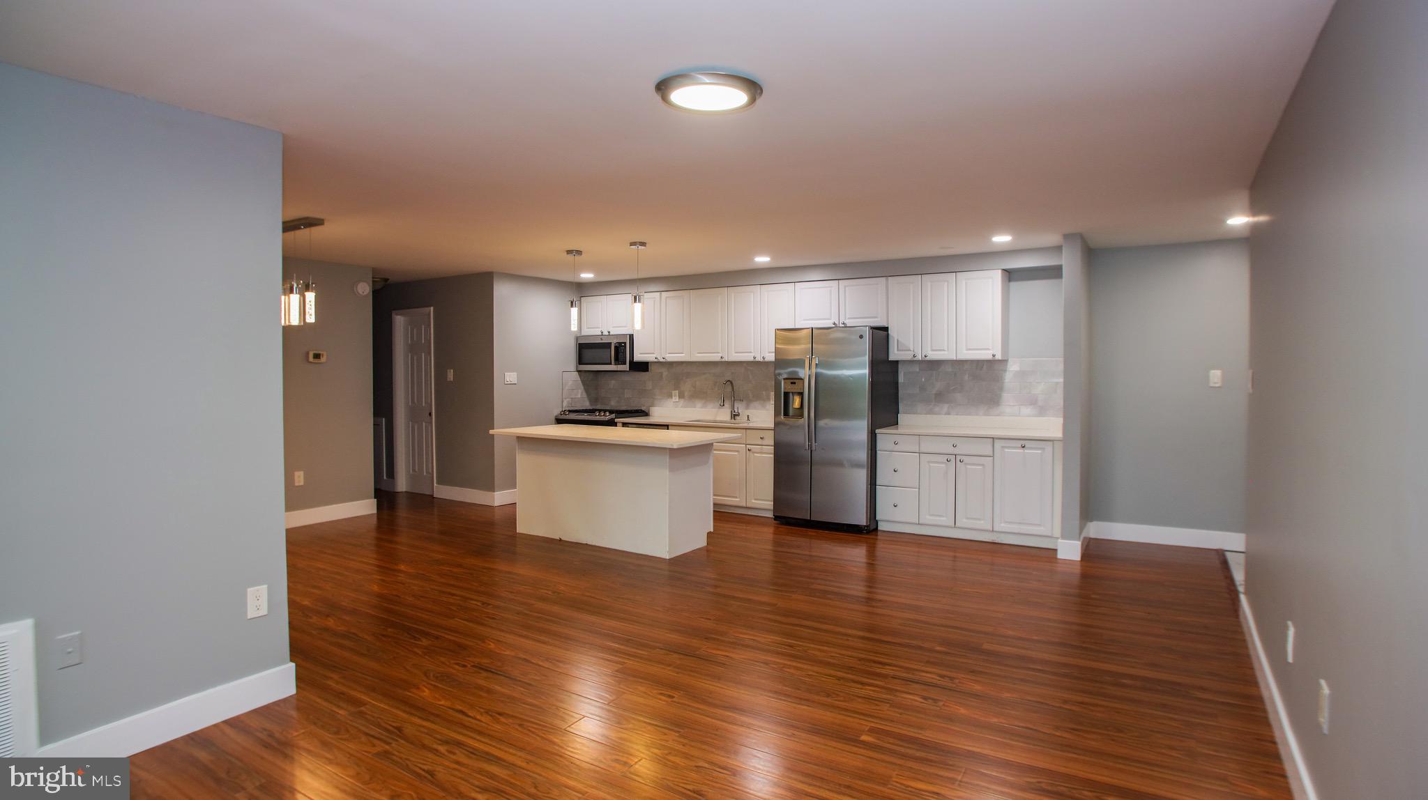 2305 GREENERY LANE T-3-3