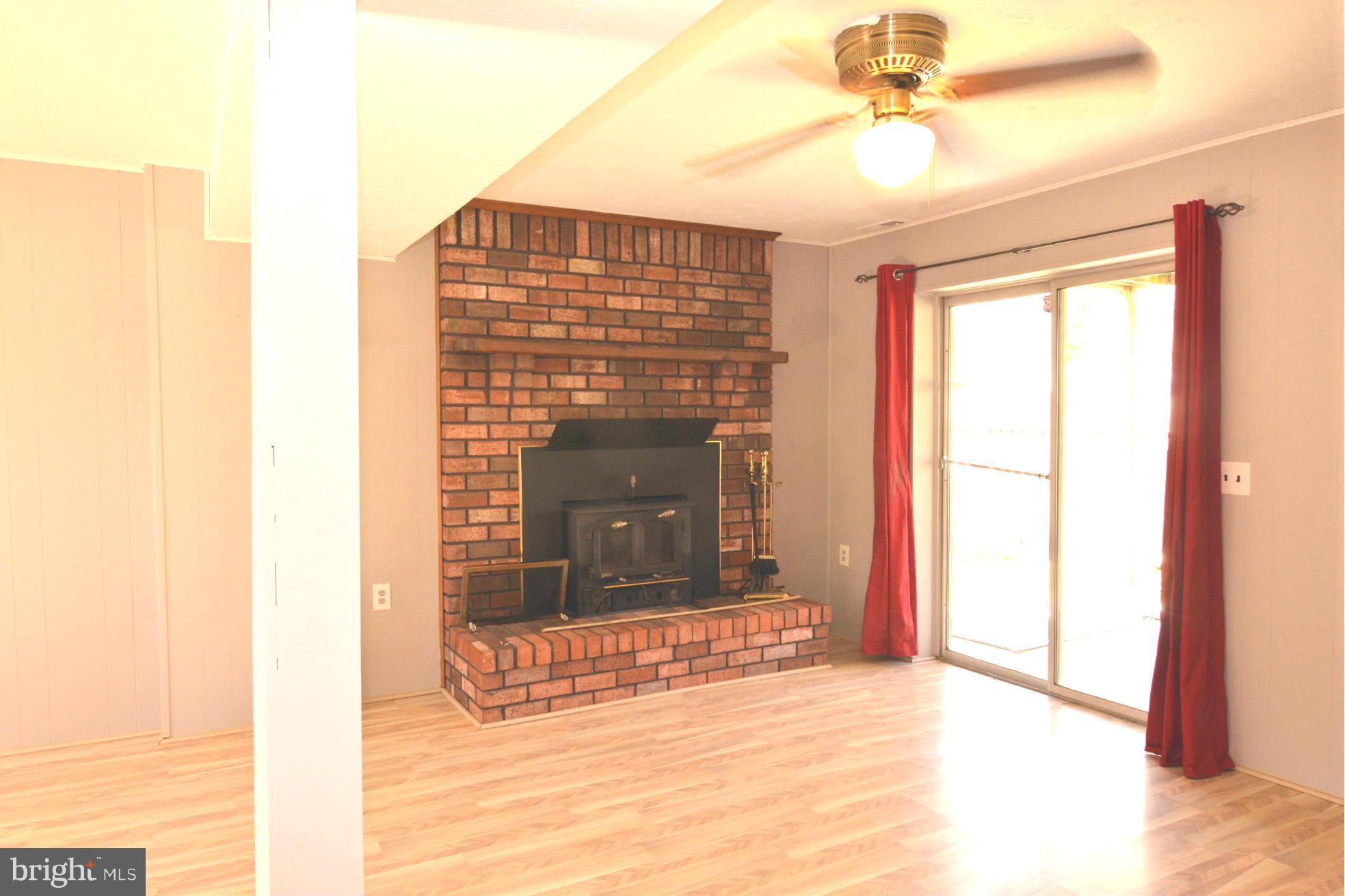 WHISPERING WOODS - Residential Lease