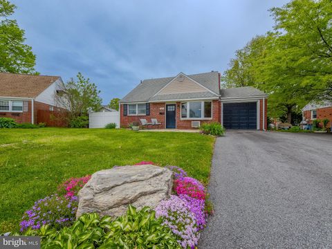 Homes For Sale - 520 Lindsay Street<br/> Delaware County, RIDLEY PARK, PA 19078