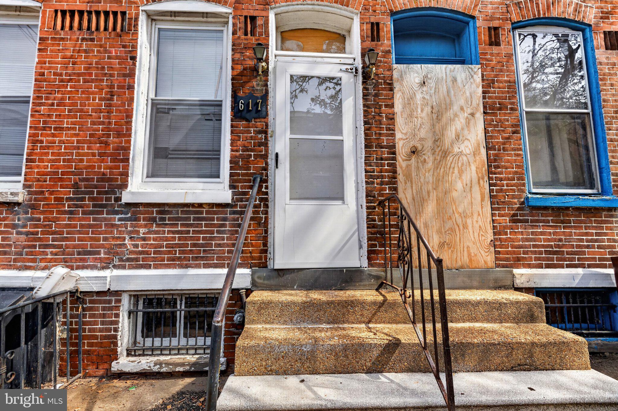 617 W 9TH STREET