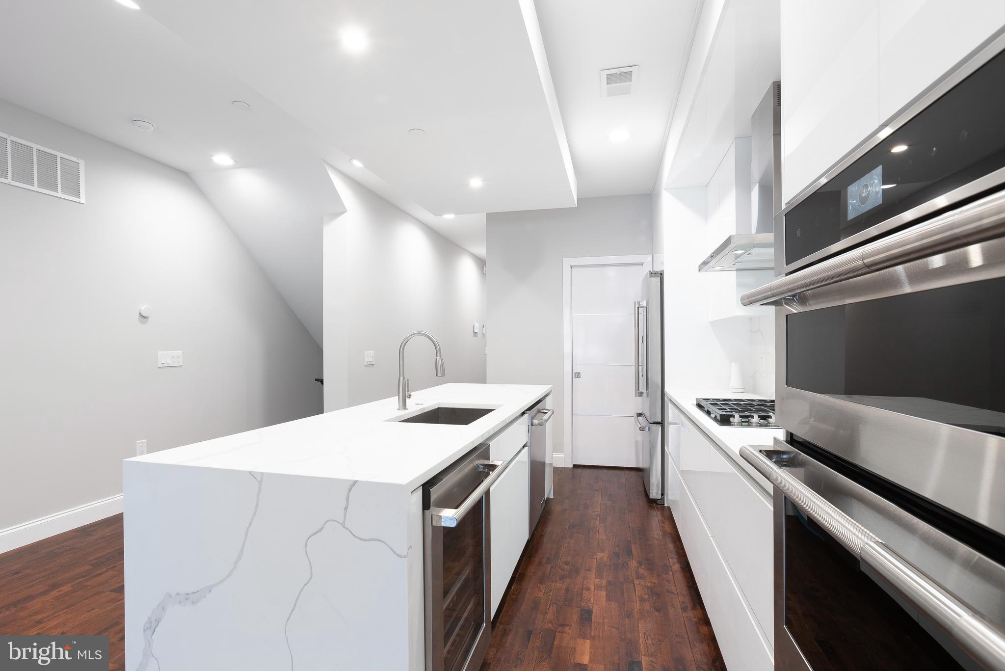 FRANCISVILLE - Residential