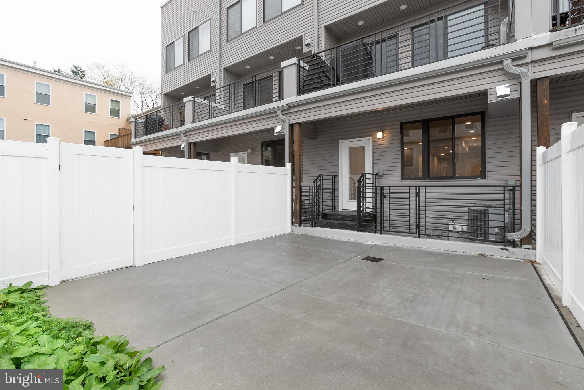 FRANCISVILLE - Residential