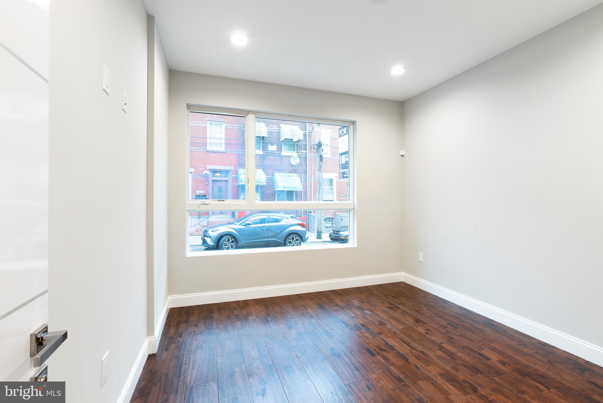 FRANCISVILLE - Residential