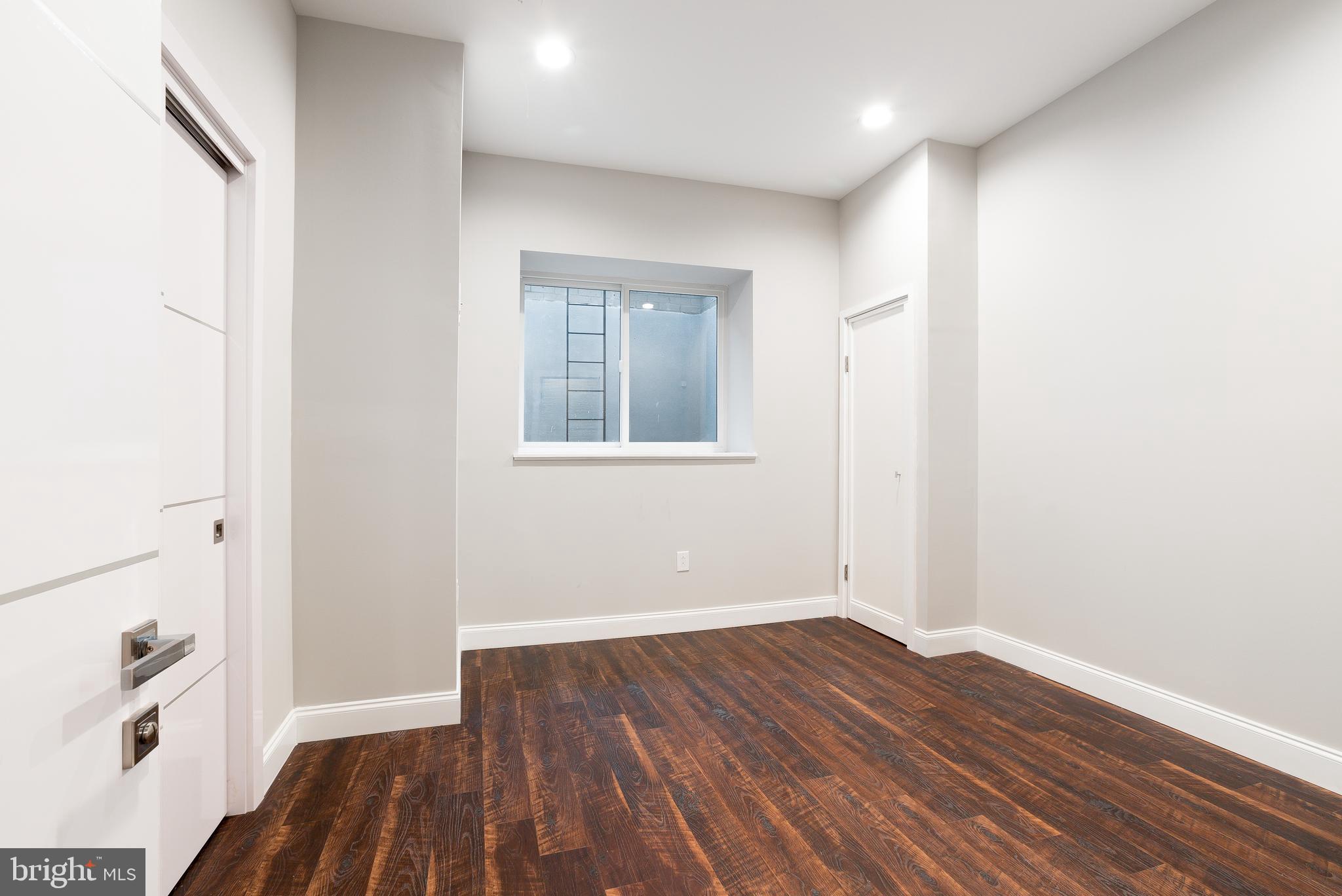 FRANCISVILLE - Residential