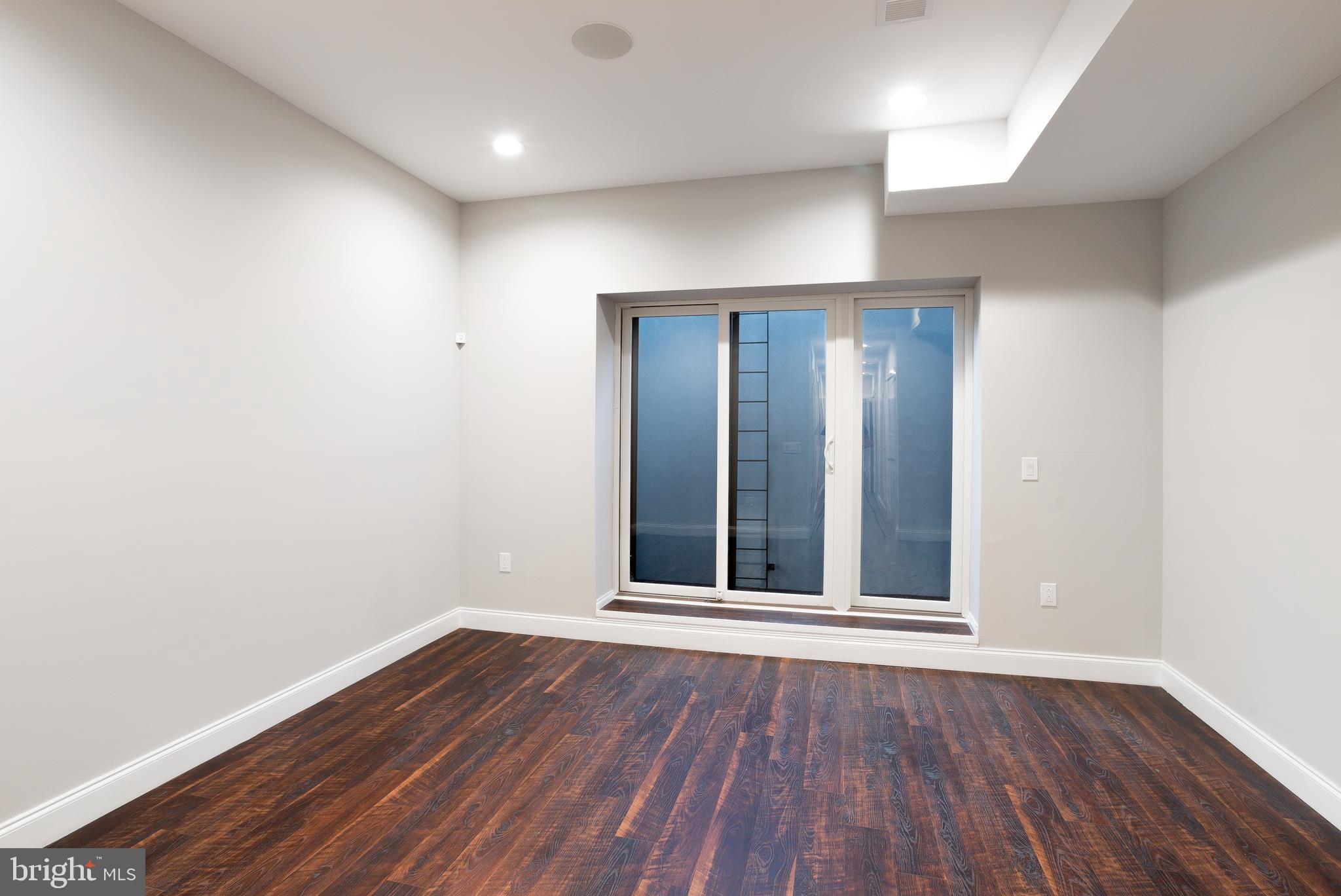 FRANCISVILLE - Residential