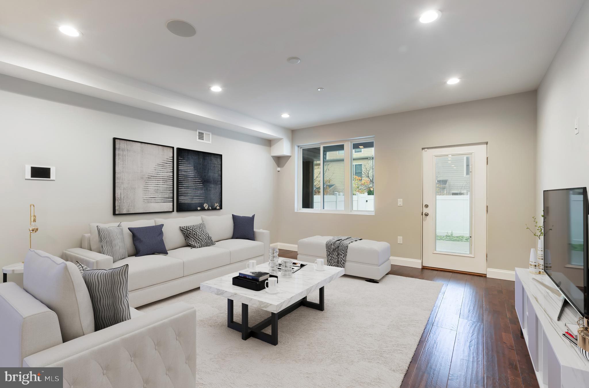 FRANCISVILLE - Residential