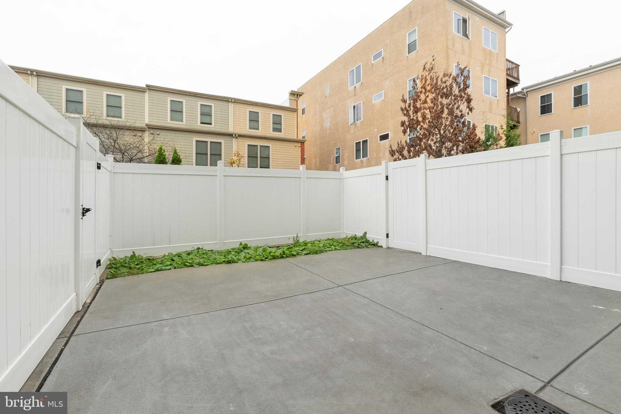 FRANCISVILLE - Residential