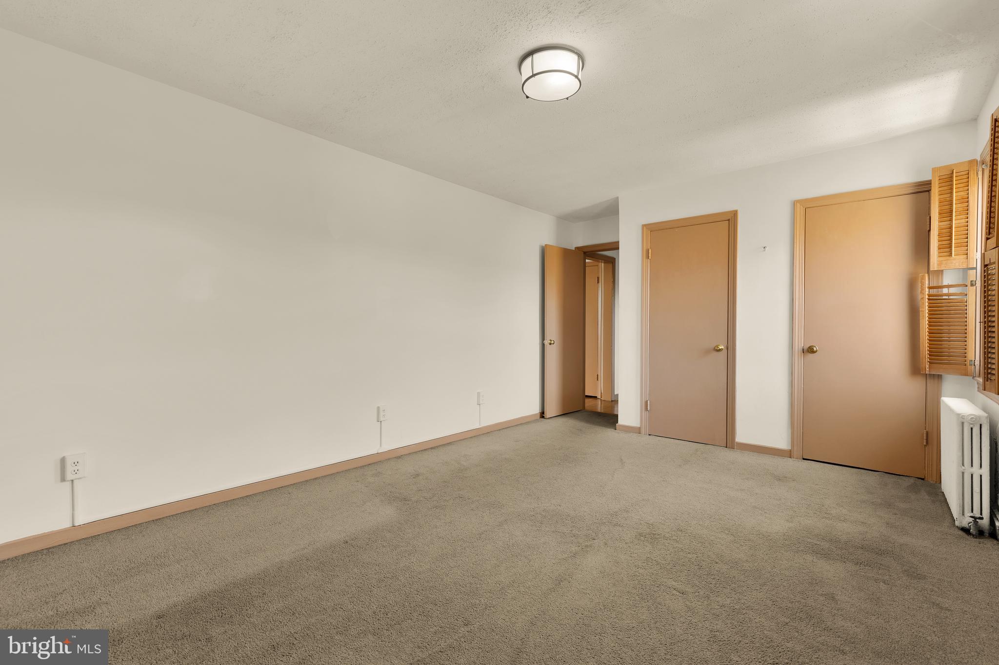 FREDERICK COURTS - Residential