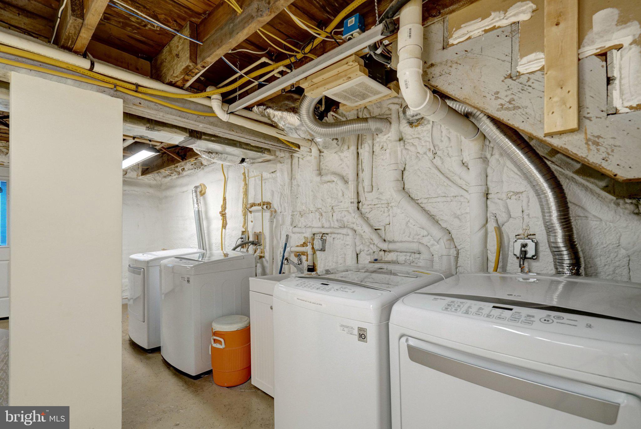 CLARENDON - Residential