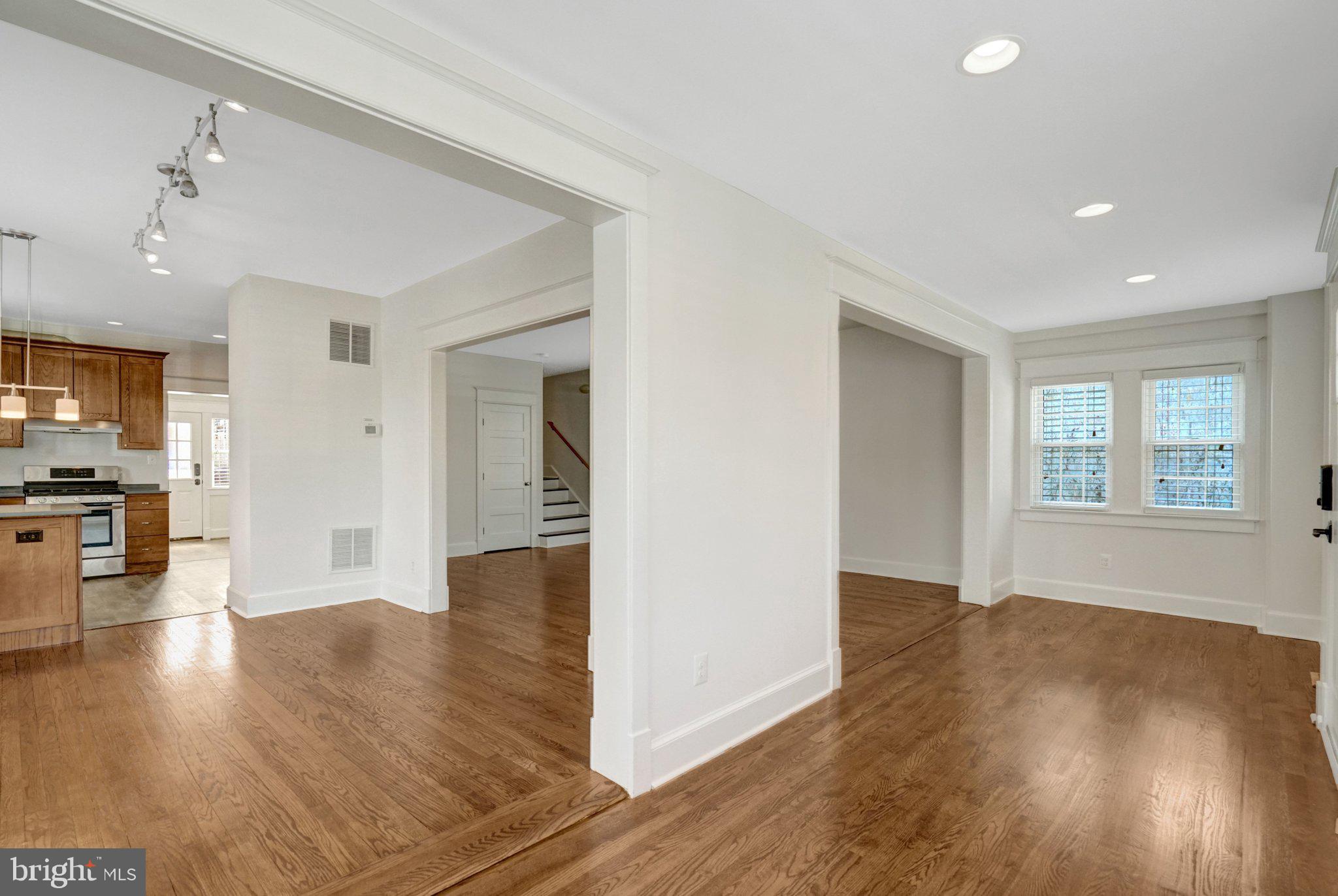 CLARENDON - Residential