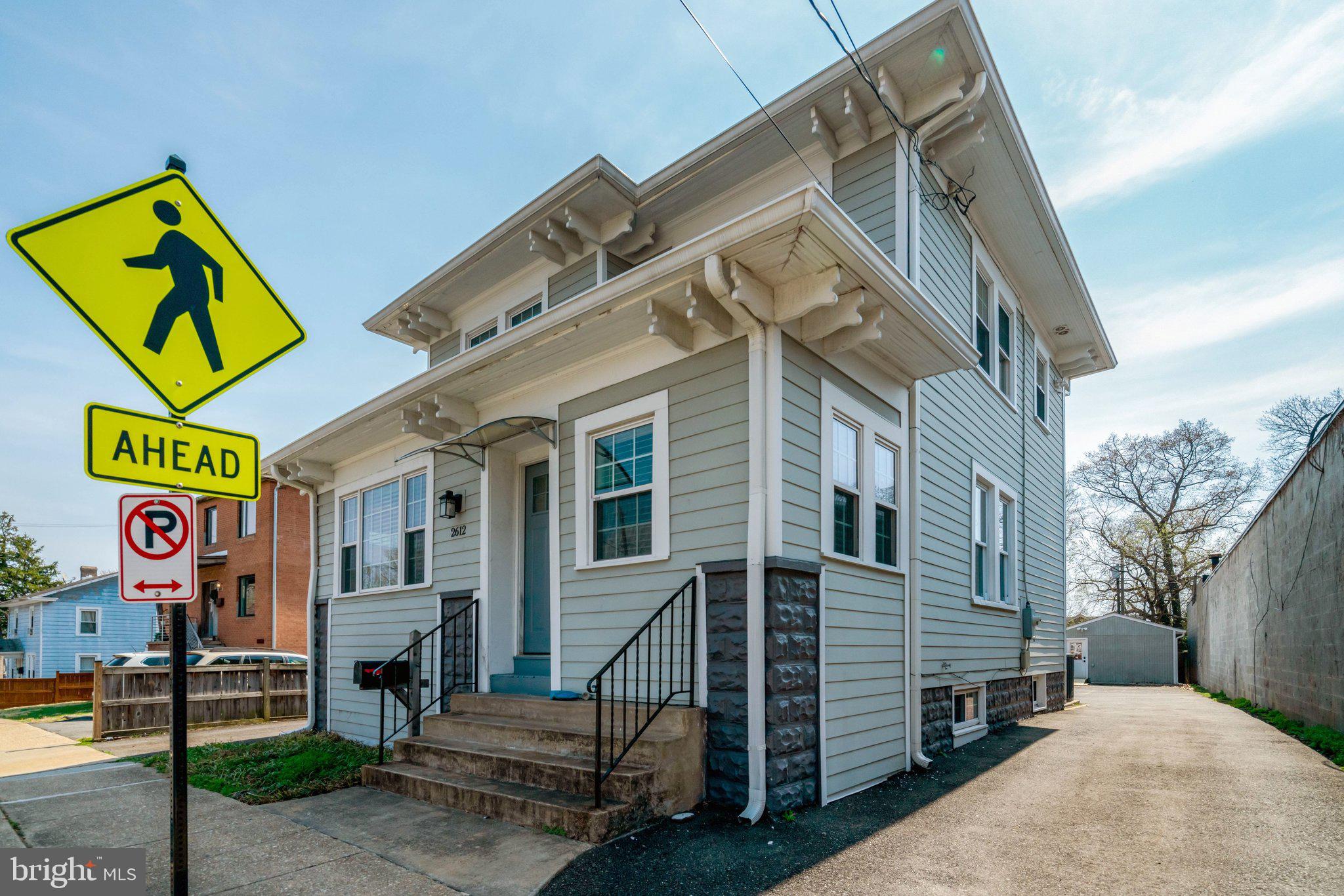 CLARENDON - Residential