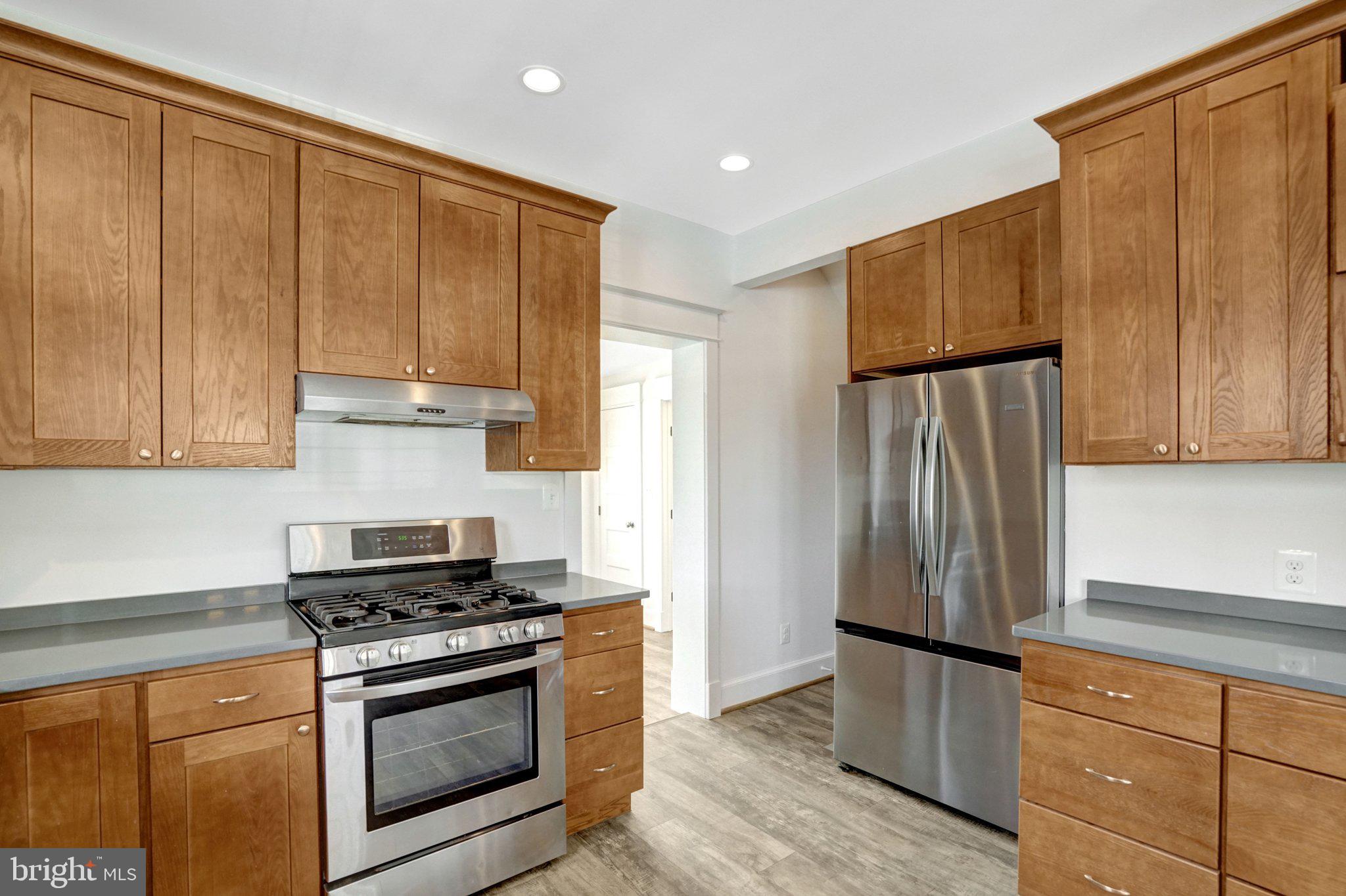 CLARENDON - Residential