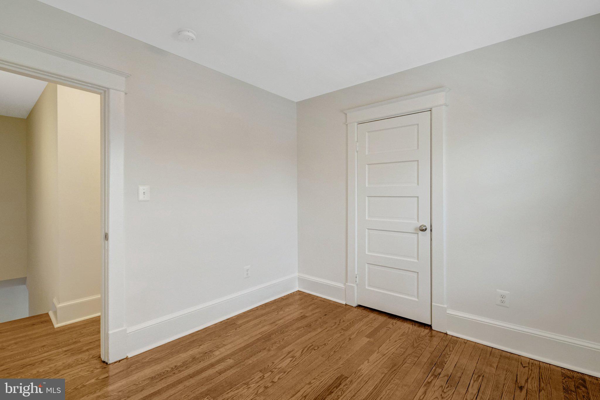 CLARENDON - Residential