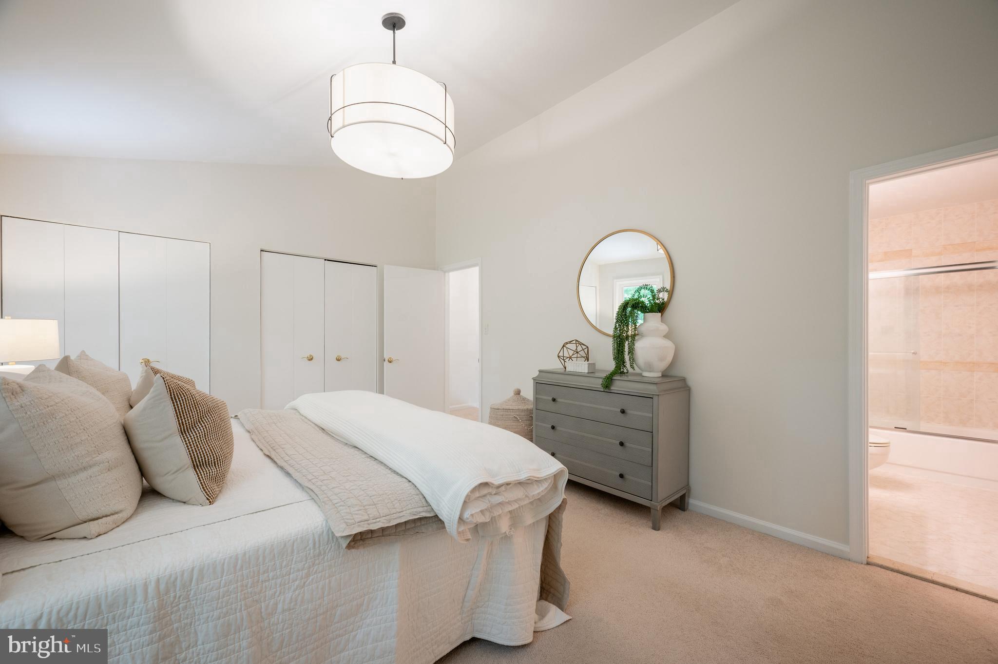 SPRINGFIELD OAKS - Residential