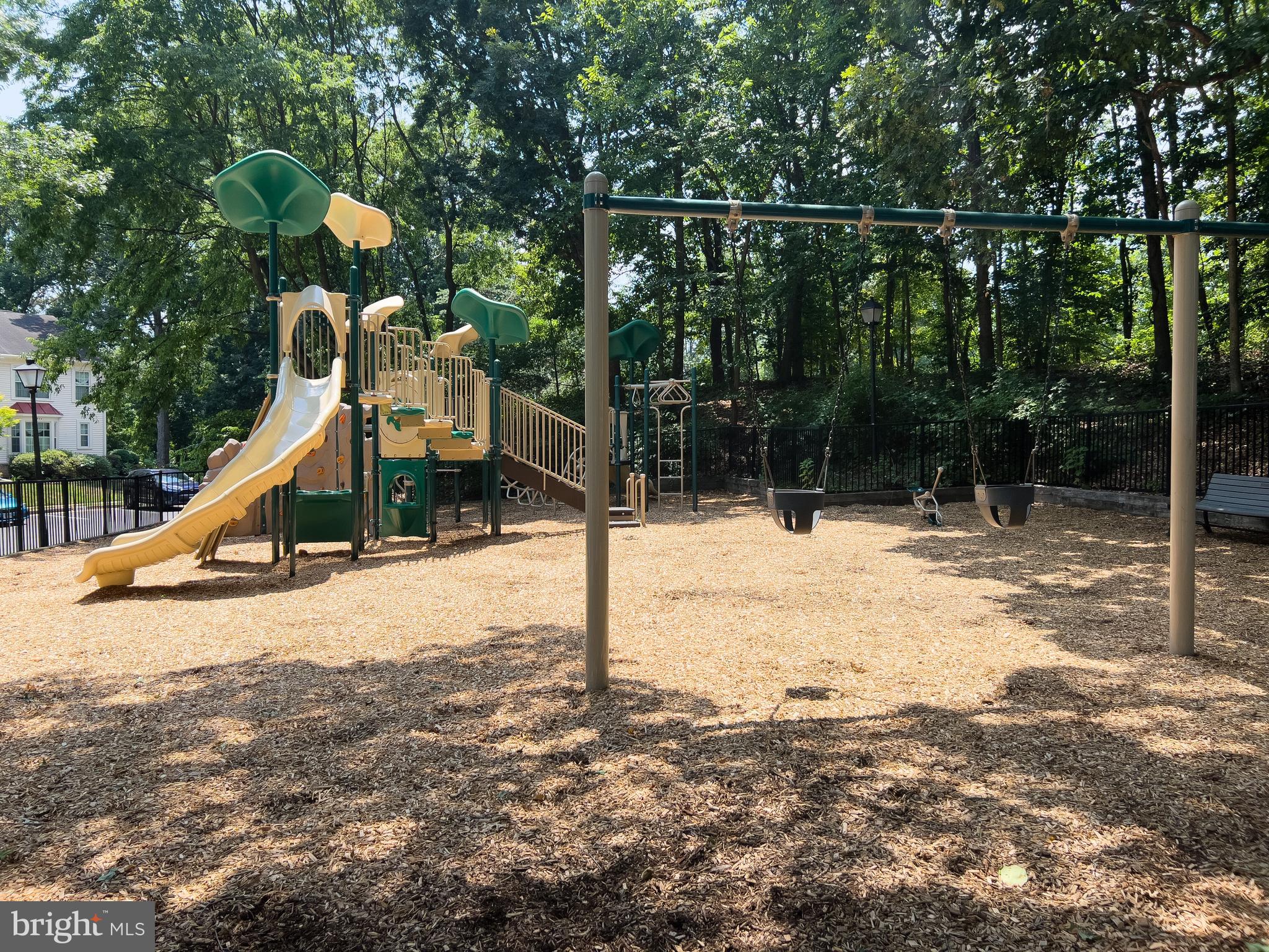 SPRINGFIELD OAKS - Residential