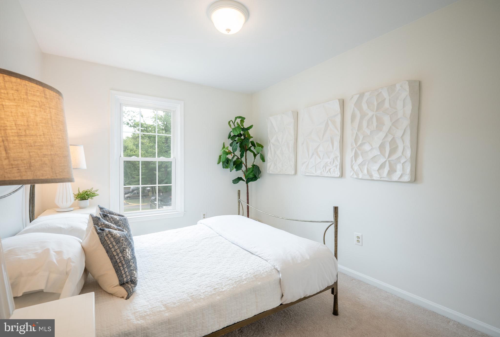 SPRINGFIELD OAKS - Residential