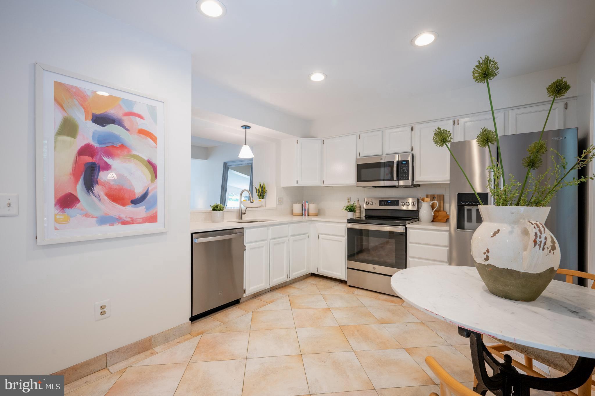 SPRINGFIELD OAKS - Residential