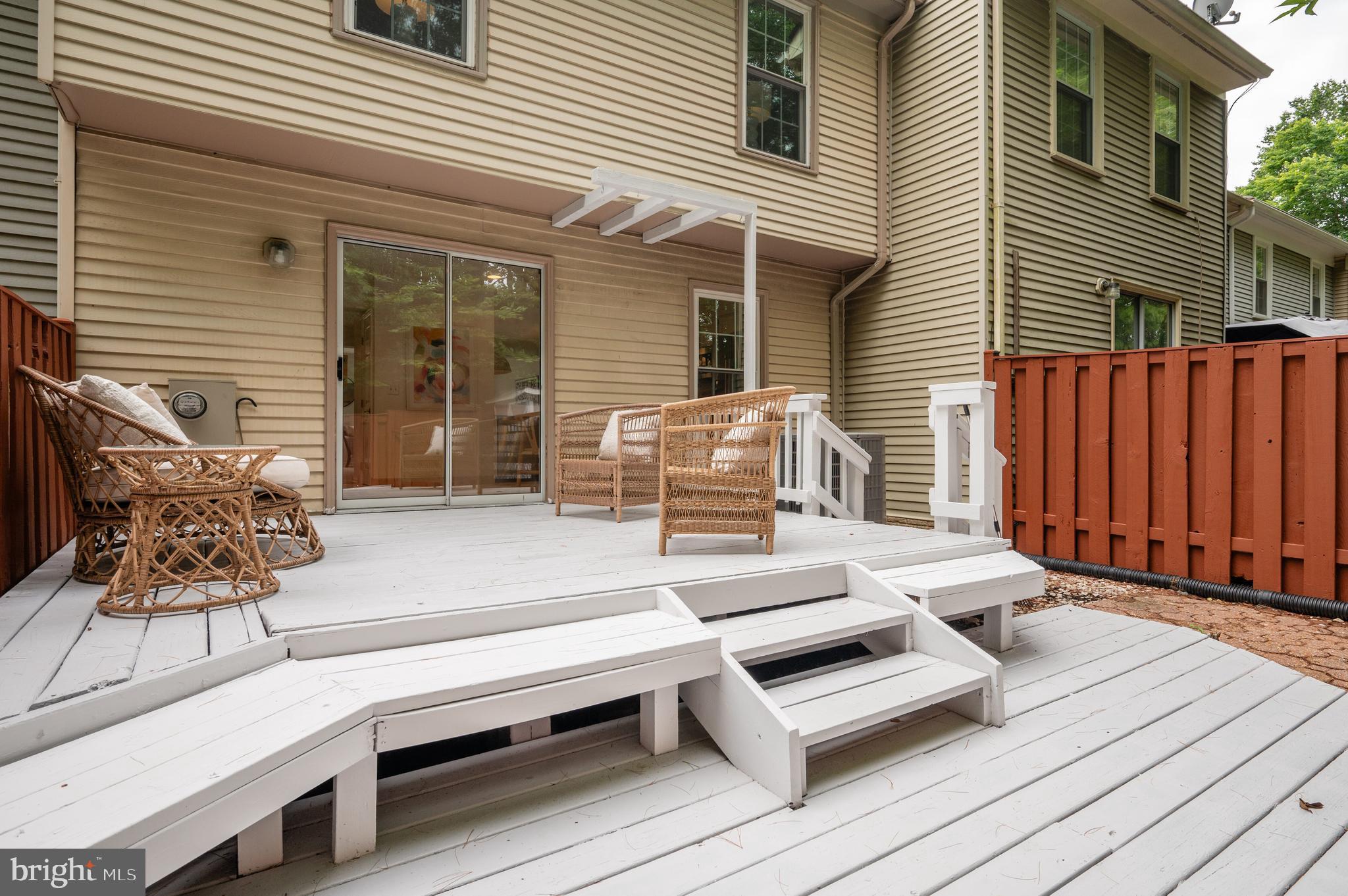 SPRINGFIELD OAKS - Residential