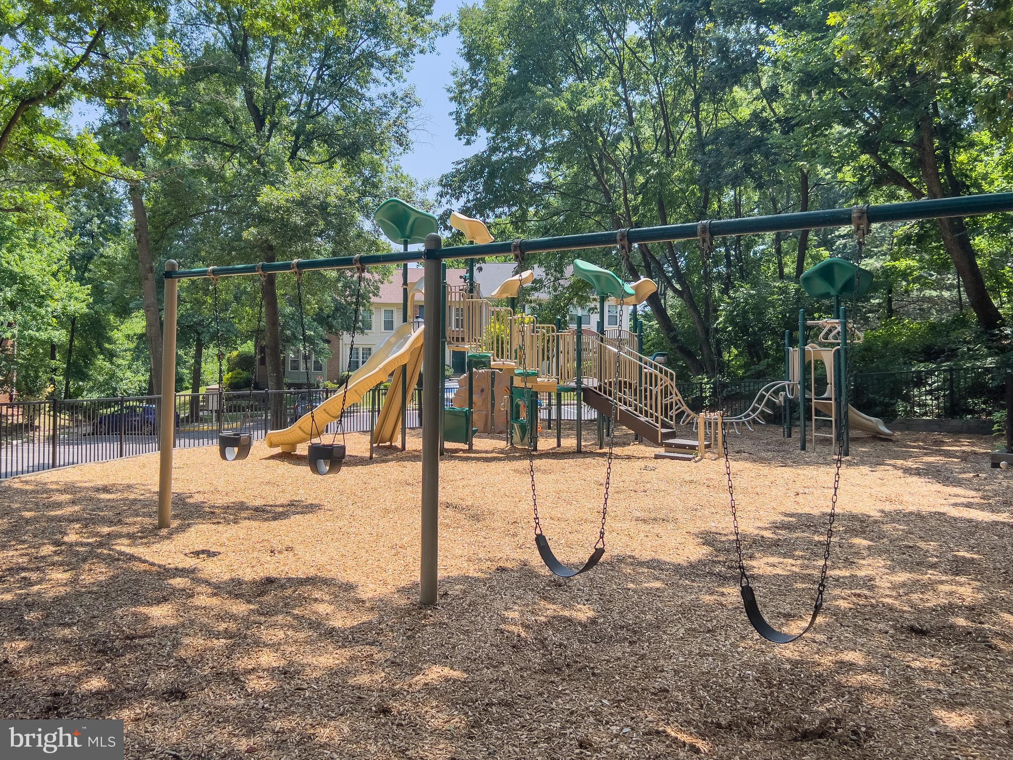 SPRINGFIELD OAKS - Residential