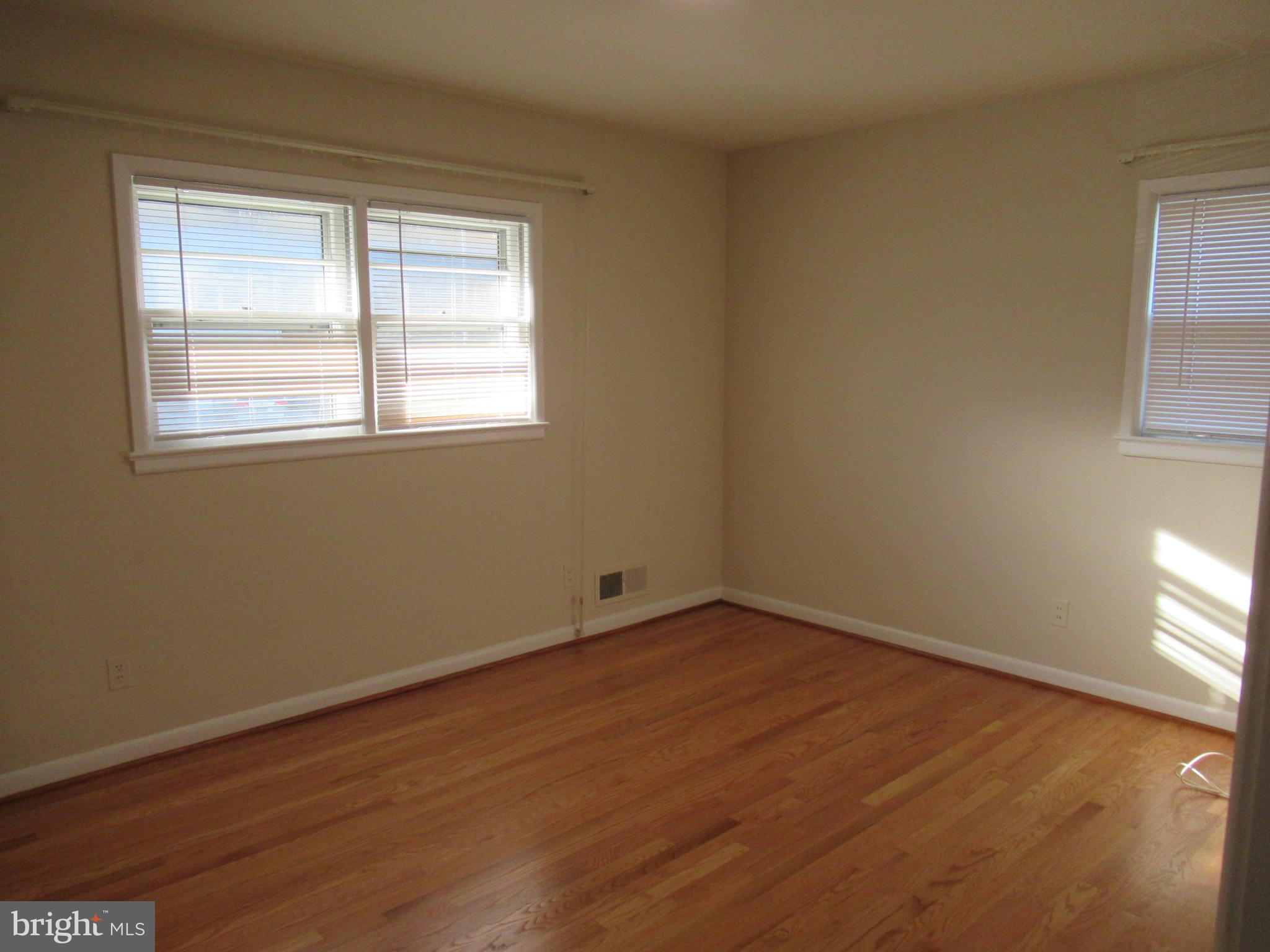 BOULEVARD MANOR - Residential Lease