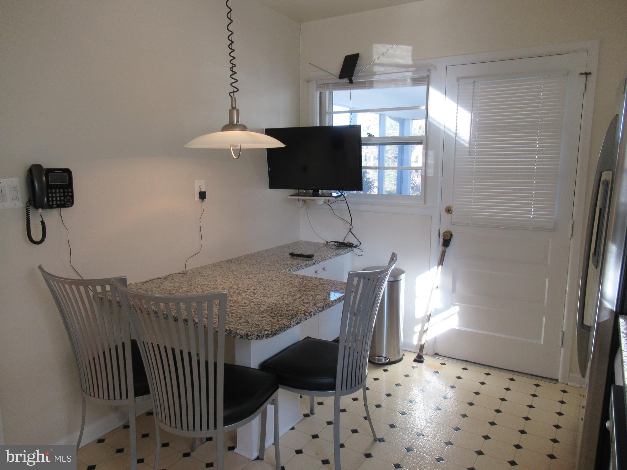 BOULEVARD MANOR - Residential Lease