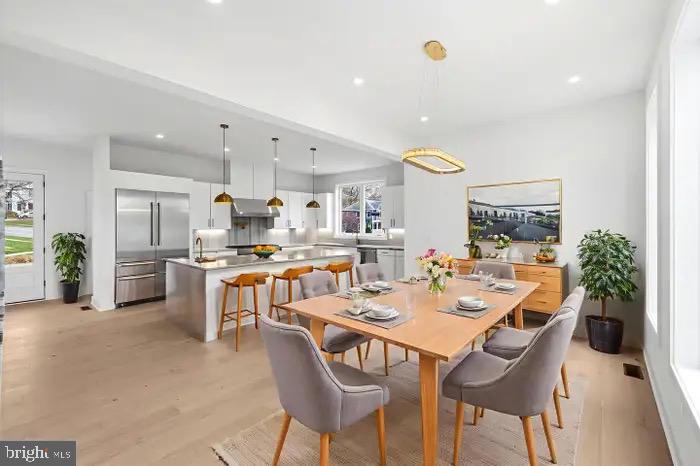 VIENNA WOODS - Residential