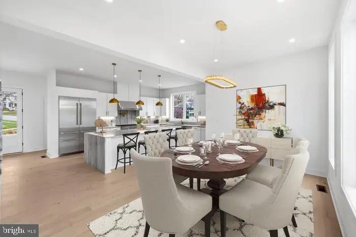 VIENNA WOODS - Residential