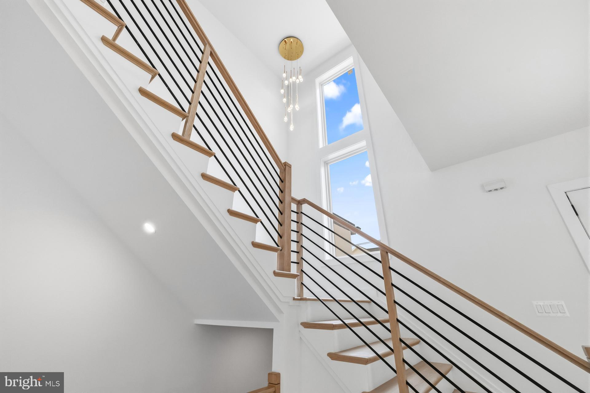 VIENNA WOODS - Residential