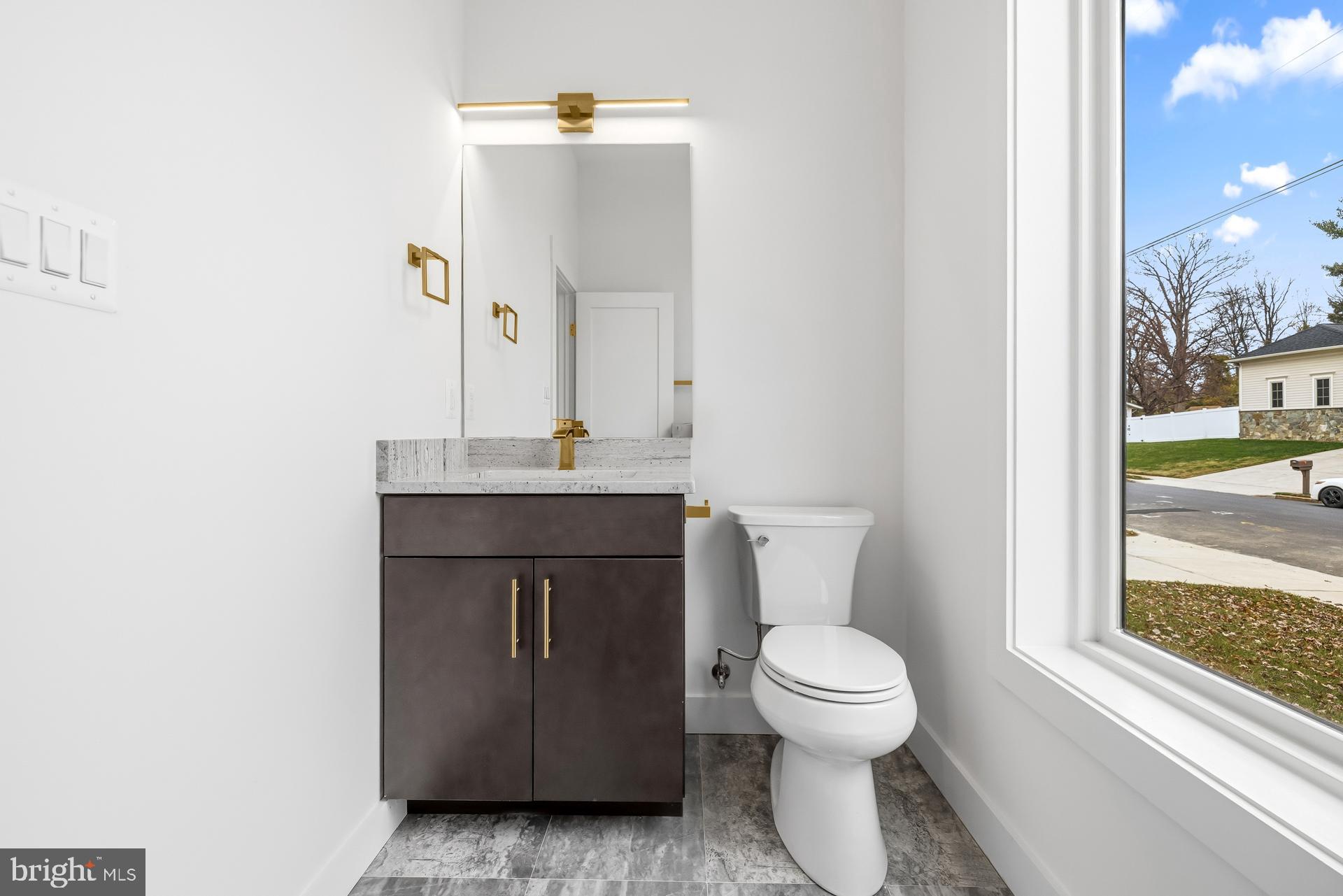 VIENNA WOODS - Residential