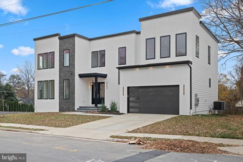 719 MEADOW LANE SW VIENNA VA 22180