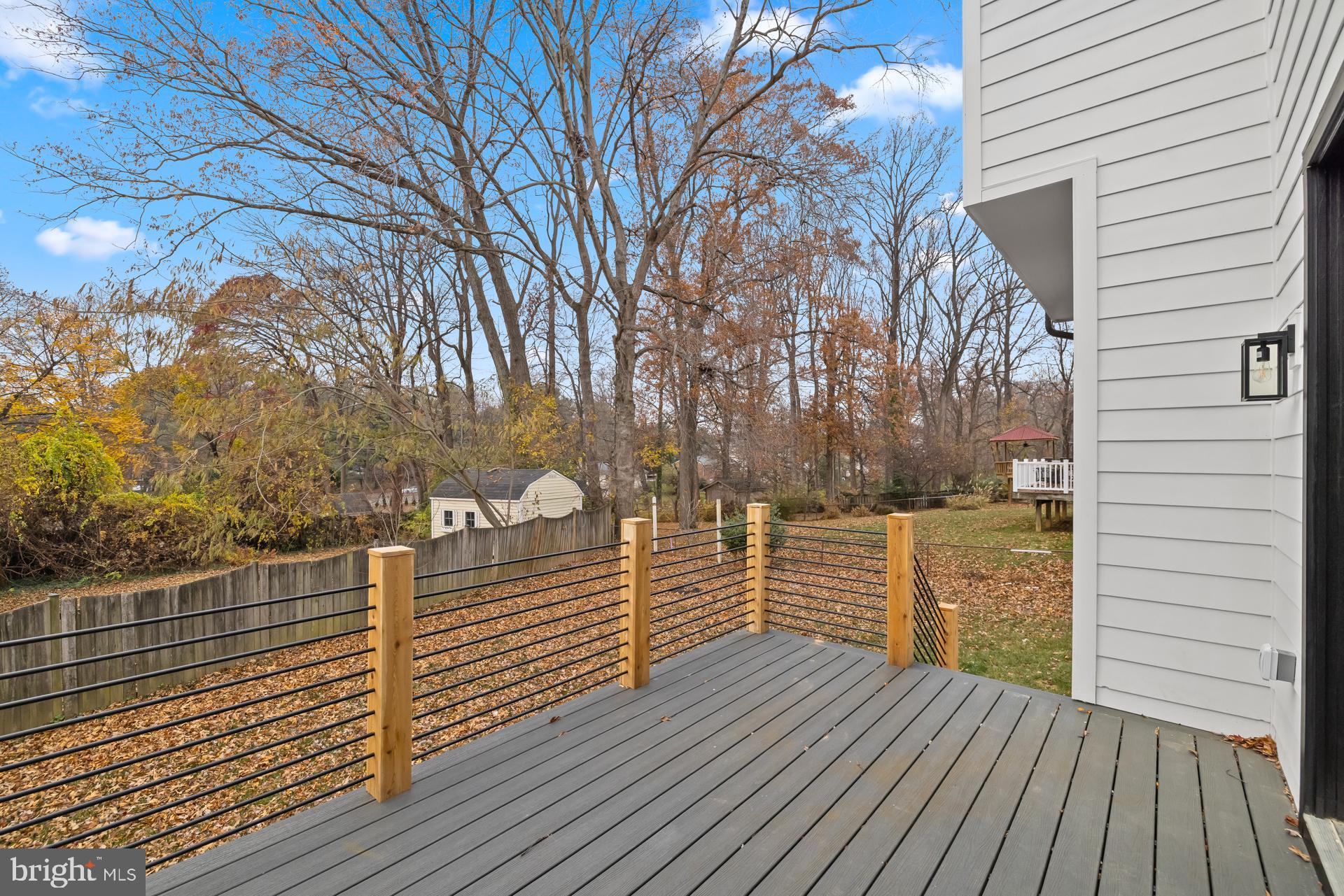 VIENNA WOODS - Residential