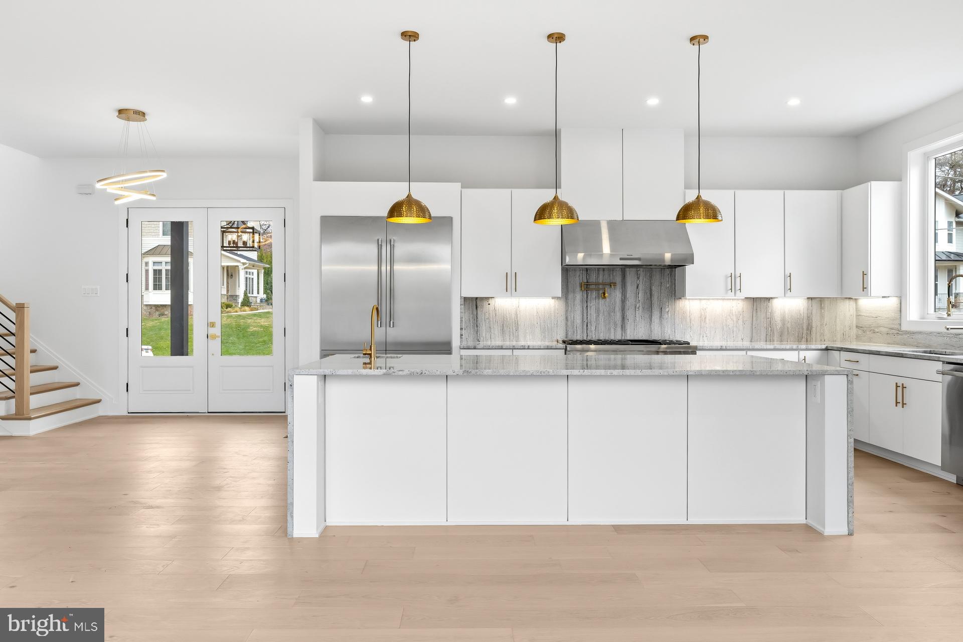 VIENNA WOODS - Residential